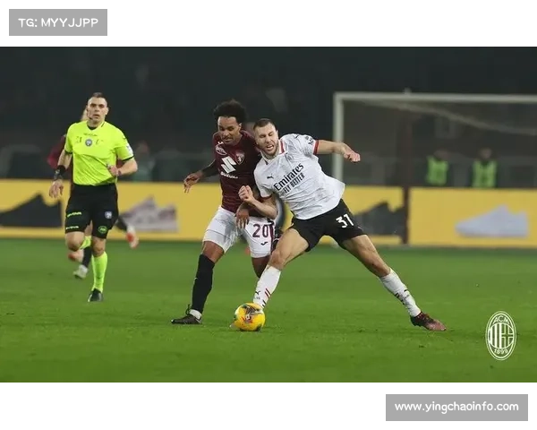 AC米兰1-1战平科莫，迈尼昂禁区外传球失误送礼